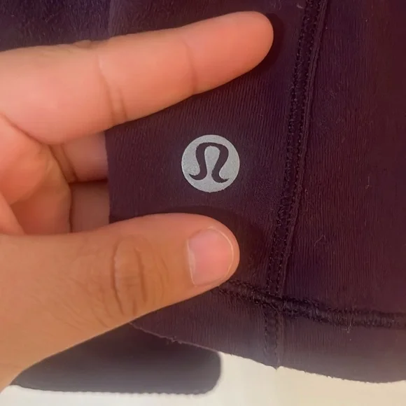 Lululemon long sleeve shirt - Picture 3 of 5